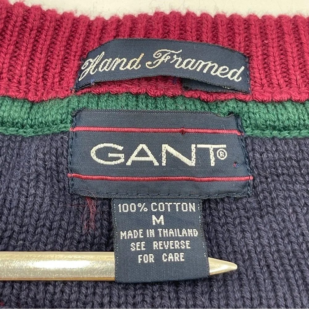 Vintage Gant Hand Framed Maroon Cable Knit V-Neck Sweater Size Medium Adult 90s